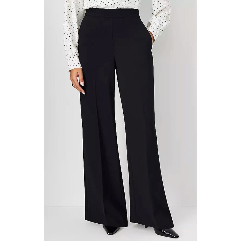 Ann Taylor - The Wide Leg Pant in Fluid Crepe - Size 10